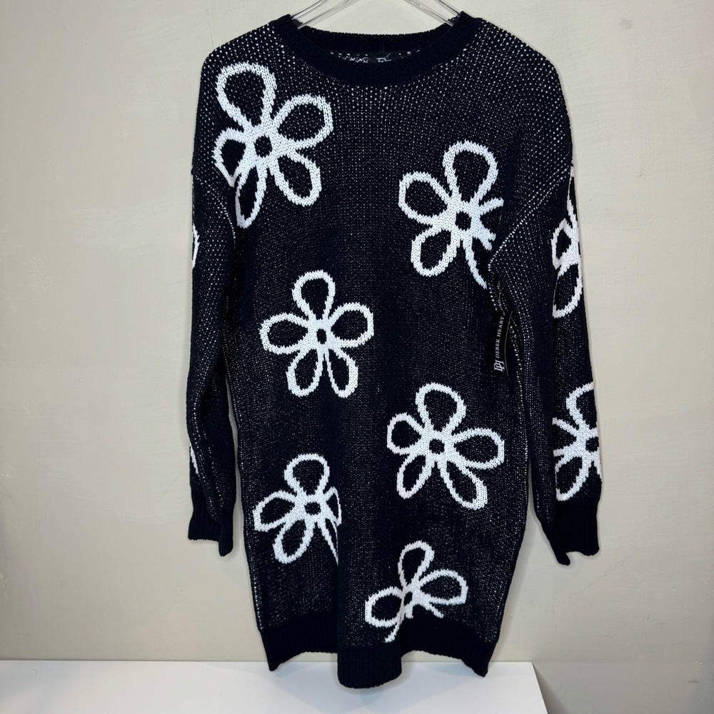 Derek Heart Black and White Floral Dress size XL